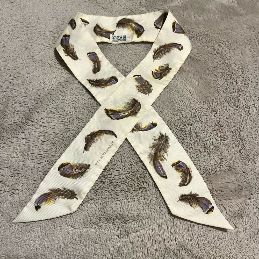Hermes Twilly Feather Print Cream Silk Scarf, cream, beige, grey